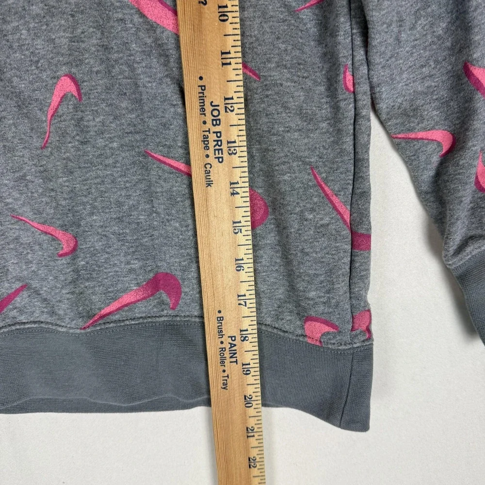 Nike Sweatshirt Kids XS Gray Pullover Fleece Allover‎ Swoosh Logo Graphic